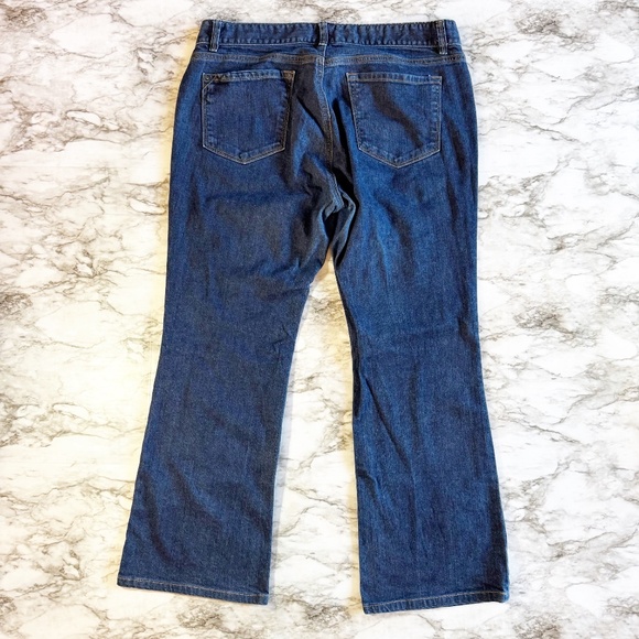 Ann Taylor LOFT Dark Wash Mid-Rise Curvy Bootcut Jeans - Picture 9 of 9